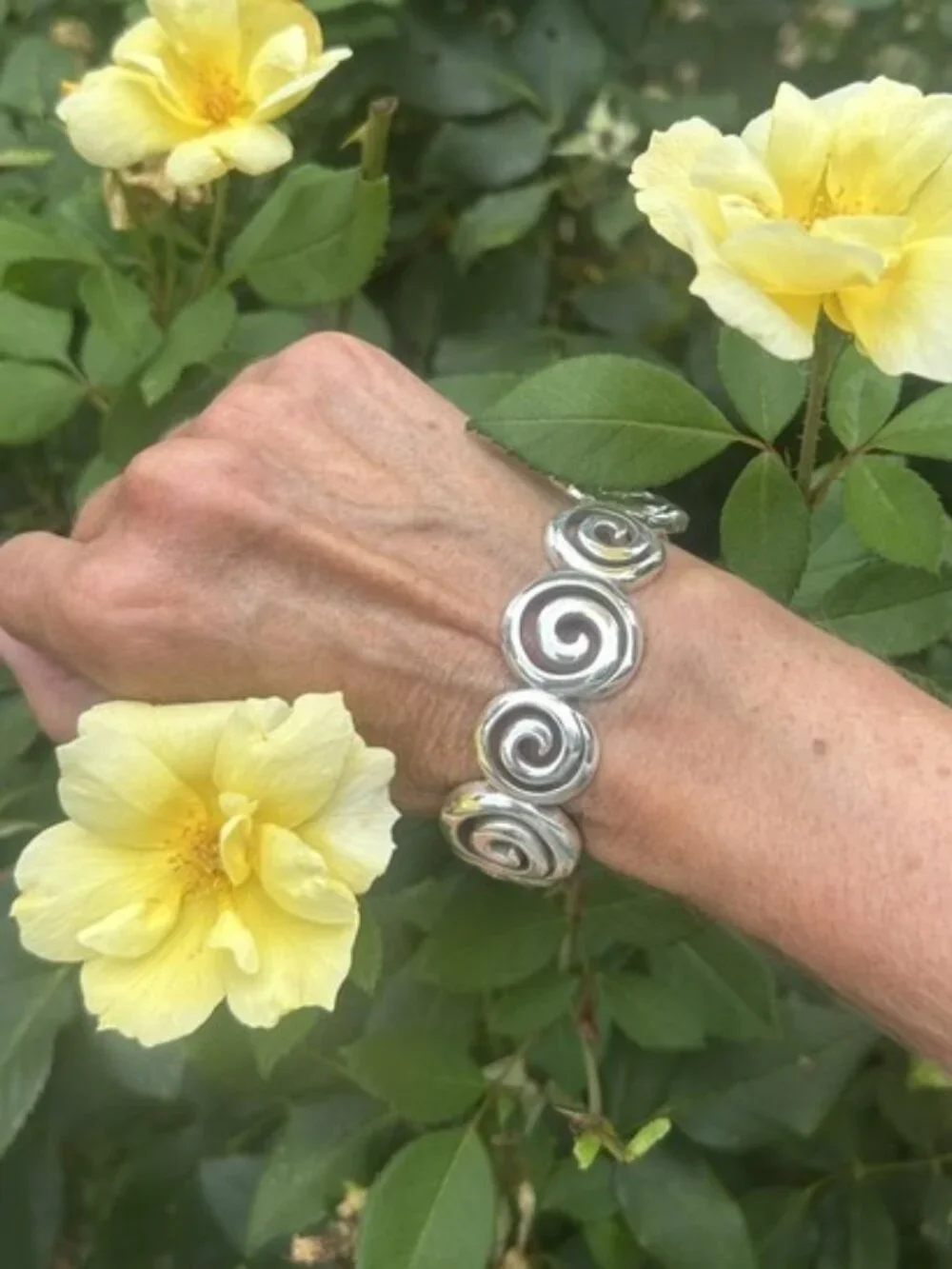 BRIGHTON “VERTIGO” Silver Swirl Hinged BRACELET